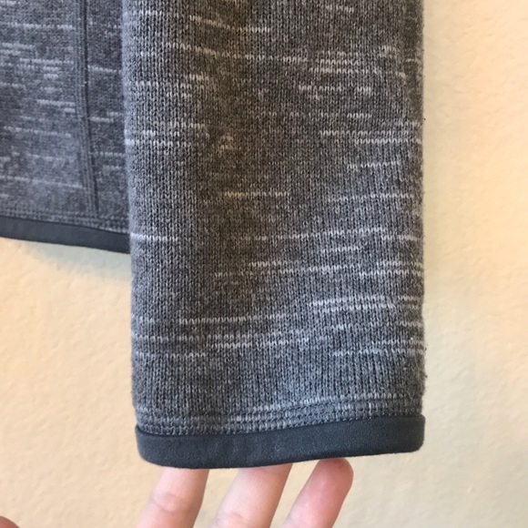 PATAGONIA half zip size XS - Picture 4 of 5